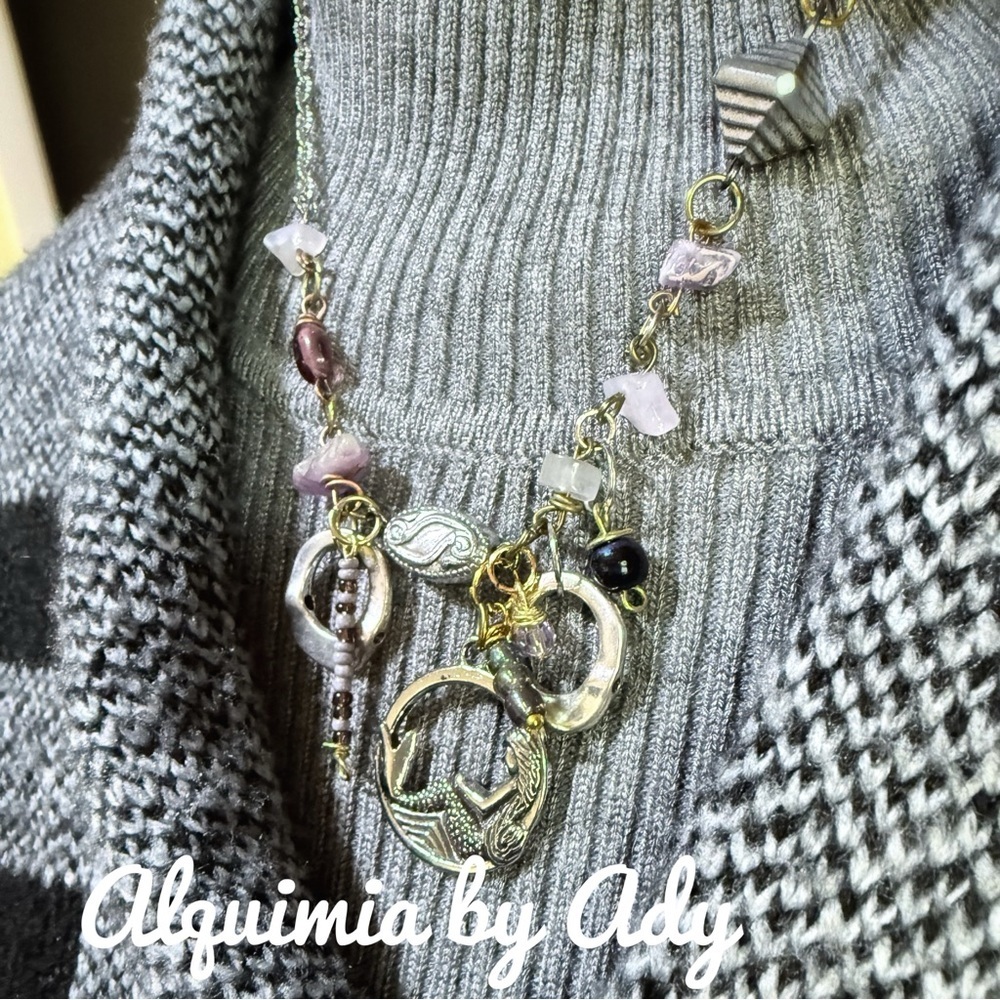 Alquimia Artistic Gold and Purple amethyst Necklace charms